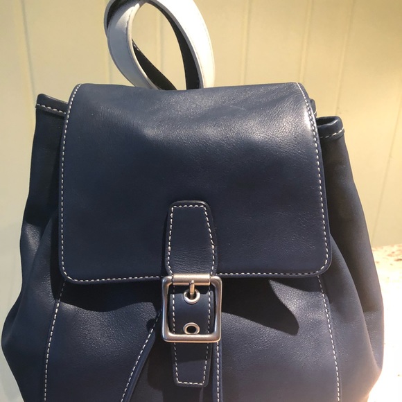 Coach - Authentic NWT Coach Leather backpack - Picture 3 of 8